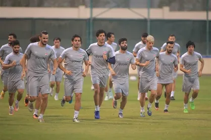عراق با ۲۵ بازیکن به سئول رفت