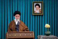 رهبرانقلاب: مشکلات معیشتی مردم جزو خبر‌های تلخ ۱۴۰۲ بود / ۱۴۰۳ را سال «جهش تولید با مشارکت مردم» قرار دادم + متن کامل و فیلم