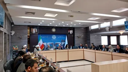 نشست رئیس دانشگاه تهران با تعدادی از اساتید و روسای دانشگاه&zwnj;های مطرح کشور پاکستان