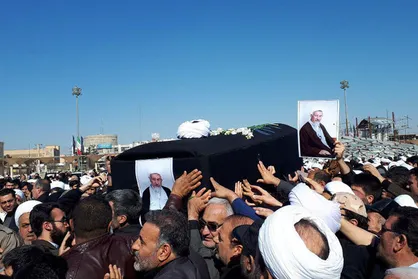 مراسم تشییع پیکر آیت&zwnj;الله مؤمن در قم برگزار شد