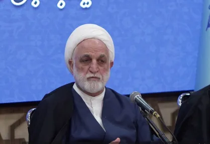 محسنی اژه&zwnj;ای: همه باید ملتزم به قانون باشیم؛ التزام به قانون یک اصل اساسی است؛ تخطی از قانون، به هیچ وجه جایز نیست