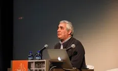 غمم می‌گیرد که خیلی از خاطرات شهدا را نشنیده‌ام