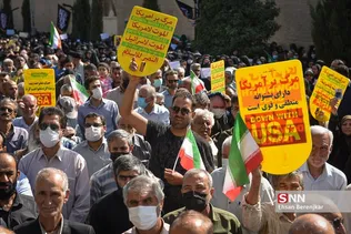راهپیمایی مردمی اعلام انزجار از اقدام تروریستی حرم شاهچراغ(ع) در شیراز