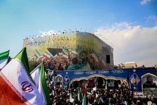 مراسم تشییع شهدای ناوگان دنا در میدان انقلاب تهران