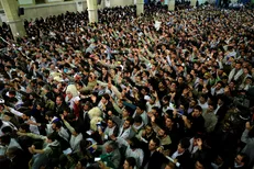 تجلی آزادی بیان یعنی صحبت آزادانه نزد نفر اول مملکت/ دیدار شب گذشته رهبری با دانشجویان بسیار صمیمانه بود