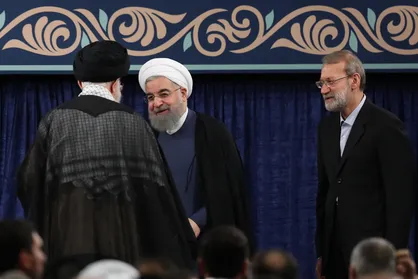 دیپلماسی ملتمسانه دولت راه به جایی نخواهد برد/ اعتماد به متخصصان در دستور کار قرار گیرد