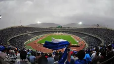 جلسه مدیران استقلال و پرسپولیس در وزارت ورزش/ هواداران به ورزشگاه‌ها بر می‌گردند؟