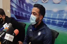 عذرخواهی از هواداران گل گهر/ اسیر ضدحملات پرسپولیس شدیم