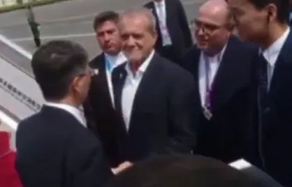 رییس جمهور پس از سفری چهار روزه پکن را به مقصد تهران ترک کرد