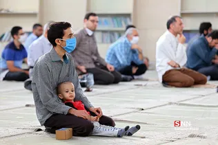 اقامه نماز عید فطر در مسجد دانشگاه تهران