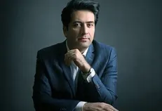 آلبوم موسیقی «تهران عاشق» محمد معتمدی
رونمایی و منتشر شد