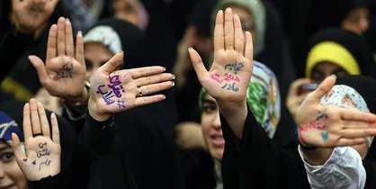 اینستاگرام صفحه &laquo;دختران انقلاب&raquo; را مسدود کرد