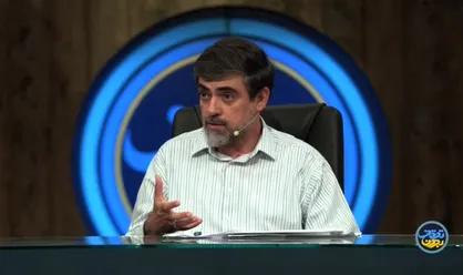 موافقت و مخالفت با حجاب تبدیل به یک ابزار سیاسی شده است