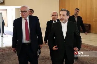 سیدعباس عراقچی، معاون سیاسی وزیر امور خارجه و سرگی ریابکوف، معاون وزیر امور خارجه روسیه