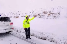 بارش باران و برف در ۱۴ استان/افزایش آلودگی هوا در شهر‌های صنعتی