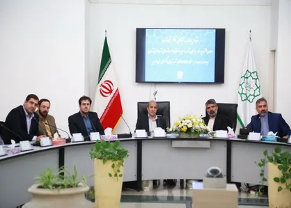فروزنده: توجه به مشارکت مردمی در توسعه حمل و نقل عمومی و هوشمند سازی خدمات شهری