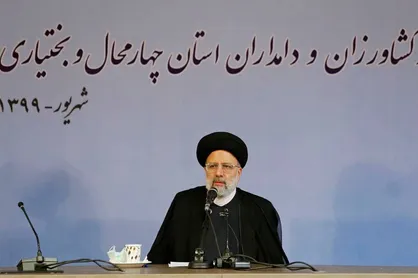 لغو خصوصی سازی کشتارگاه شهرستان فارسان با حکم دستگاه قضا/ وعده آیت الله رئیسی برای پیگیری مشکل آب کشاورزی استان چهارمحال و بختیاری از دولت