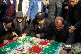 تشییع پیکر ۳ تن از شهیدان سانحه هوایی