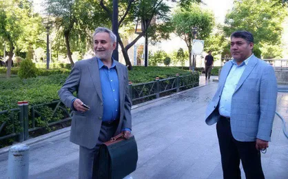 ۲ سال حبس تاوان دروغ خاتمی