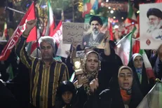 حضور مقتدرانه سمنانی‌ها پس از ۶ ماه در خیابان/ تا انتقام خون شهدا را نگیریم آرام نمی‌نشینیم+، فیلم