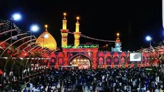 فرش‌های حرم امام حسین (ع) تعویض شد + عکس