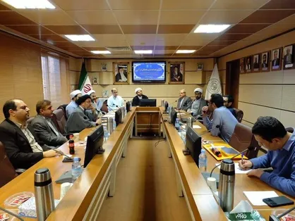 نشست هم&zwnj;اندیشی نخبگان قرآنی برگزار شد