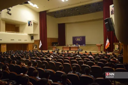 برگزاری کرسی آزاداندیشی در دانشگاه شهید باهنر کرمان / دانشجویان و اساتید از اتفاقات اخیر کشور و دانشگاه گفتند