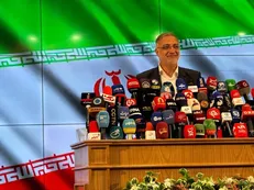 زاکانی: شهید رئیسی بسیجی بود و بسیجی ماند و نه اینکه پایان ماموریت بسیجی شهادت است / قرار است با برنامه جامع و دقیق جهش بزرگی رقم بزنیم + فیلم