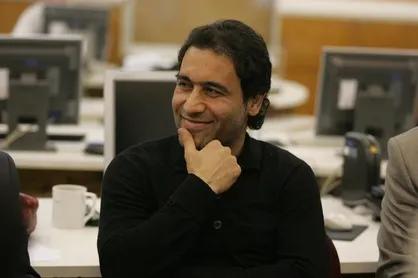 میلیاردرها هرگز حال محرومان را درک نمی&zwnj;کنند/ به جای یاوه&zwnj;گویی مرد عمل باشید