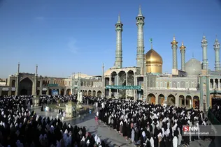 اقامه نماز عید فطر در حرم حضرت معصومه (س)