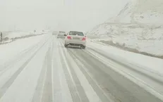 بارش برف و باران در ۹ استان / افزایش تردد وسایل نقلیه در جاده‌ها