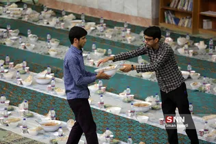 افطاری ساده در دانشگاه فردوسی مشهد