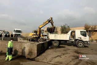 بازدید خبرنگاران از روند لایروبی نیروهای خدمات شهری شهرداری تهران