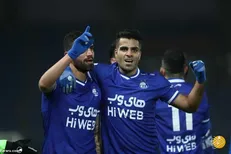فرهاد مجیدی جلوی بازداشت بازیکن استقلال را گرفت + عکس