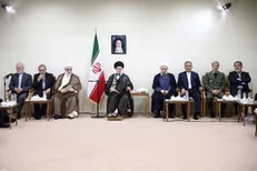 رئیس جمهور و اعضای هیات دولت با رهبر انقلاب دیدار کردند