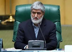 مطهری: دولت باید توضیح قانع‌کننده‌ای در مورد عدم حضور وزرا در صحن علنی ارائه کند
