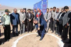 نخستین نیروگاه خورشیدی شهرستان آوج کلنگ‌زنی شد