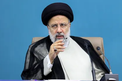 رئیس جمهور: دولت به تامین اعتبار انتقال آب دریا به اصفهان کمک می&zwnj;کند