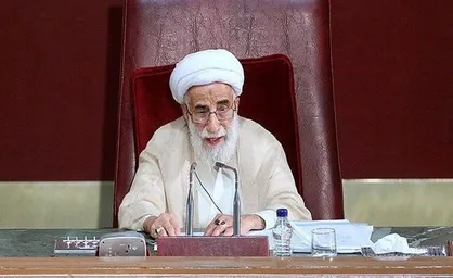 آیت&zwnj;الله جنتی: مسؤولان برای حل مشکلات اقتصادی تلاش کنند