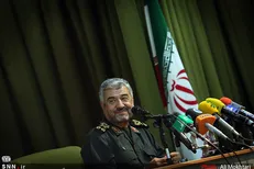 پیام تبریک سرلشکر جعفری به فرمانده دانشگاه علوم پزشکی بقیه الله (عج)