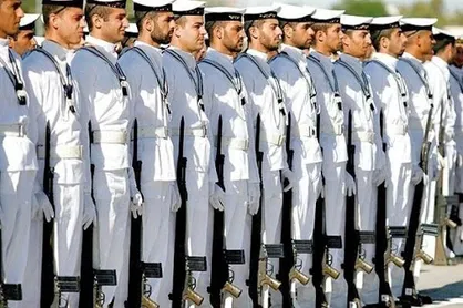 مردان سفیدپوش ارتش چگونه دریاها را ایمن می&zwnj;کنند؟