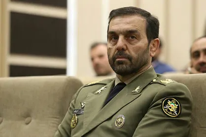 اعزام ۲ فروند بالگرد AB و یک فروند فرندشیپ نیروی دریایی ارتش به مناطق زلزله زده
