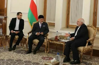 دیدار وزیر امور خارجه عمان با ظریف