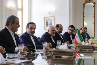 دیدار ظریف با وزیر امور خارجه ژاپن