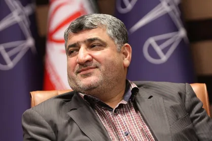 دلخوش: مشکلات اقتصادی کشور ناشی از تحریم است / ارز باید آزاد باشد