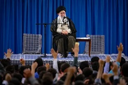 دل نوشته&zwnj;ی جمعی از نخبگان مدال&zwnj;آور مسابقات جهانی خانه ریاضی تهران خطاب به رهبر انقلاب