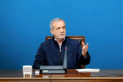 پزشکیان: اگر مردم ناراضی&zwnj;اند،&zwnj; مقصر ما هستیم / بعضی&zwnj;ها به خوبی از عدالت صحبت می&zwnj;کنند، اما در عمل هیچ منشی از عدل و عدالت ندارند + فیلم