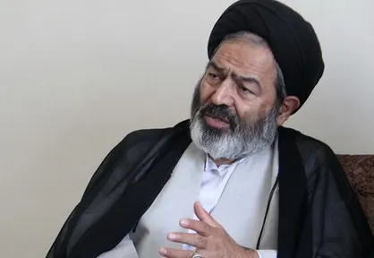 حجاج ایرانی در نماز جماعت مساجد محلات مکه شرکت کنند