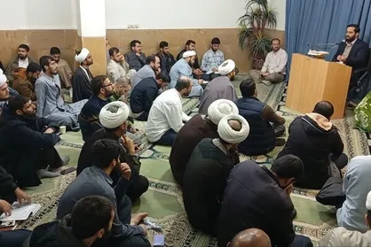 آشنایی ۱۰۰ طلبه حوزه&zwnj;های علمیه با هوش مصنوعی