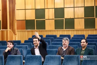 نشست وحید جلال زاده در دانشگاه آزاد اسلامی